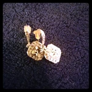 Touchstone Crystal earrings
